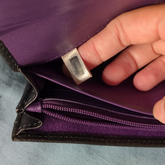 Jimmy Choo Nino Wallet - Picture 7 of 9